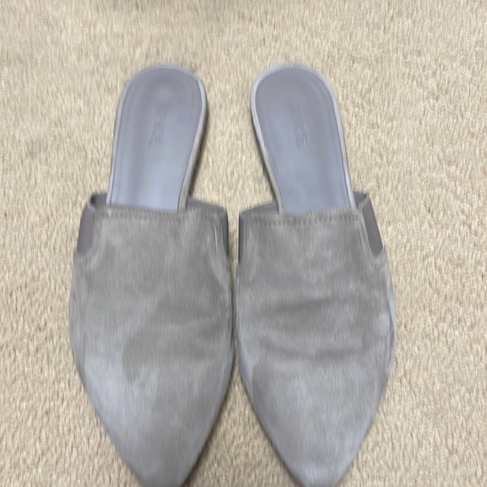 Vince suede mules is size 6. great condition